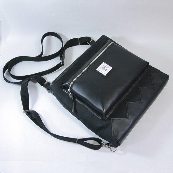 iPhone6 Plus �{�v�蒠�^���U�[�P�[�X