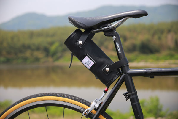 iPhone6 Plus �{�v�蒠�^���U�[�P�[�X